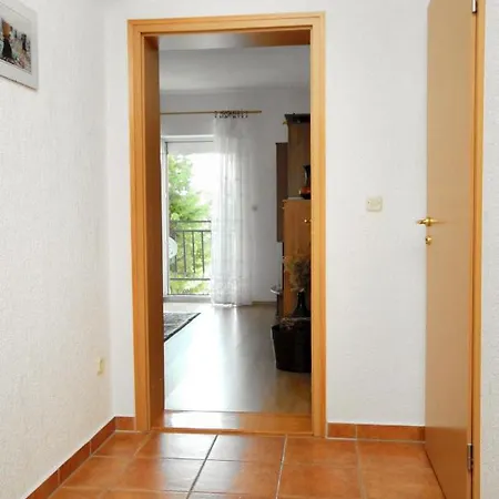 Apartment By The Sea - 5591