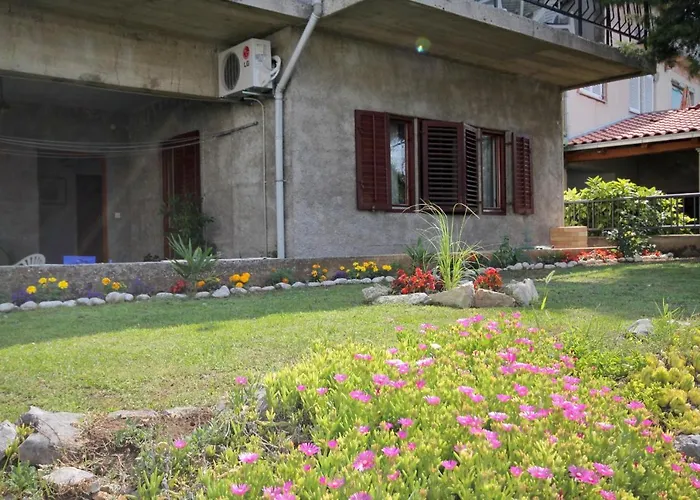By The Sea - 5591 Apartment *